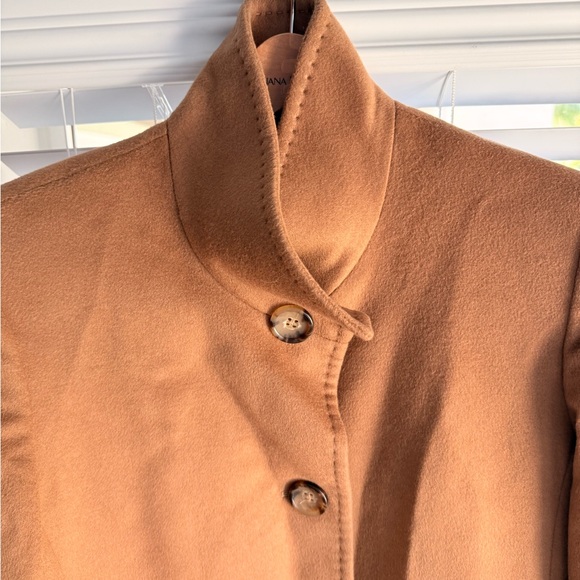 Like new, 100% cashmere coat size 8 - Picture 7 of 13